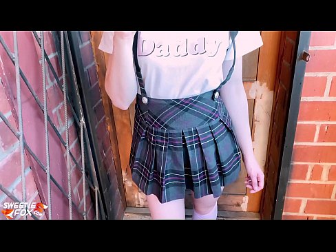 ❤️ Schoolgirl nyedot kontol rumiyin lan jancok tinimbang kelas. Video seks ing kita% jv.dreamypassionatespotlight.ru%